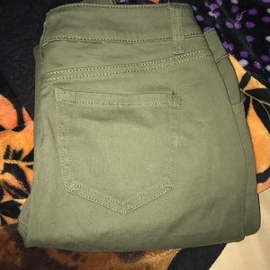 Olive jeans
